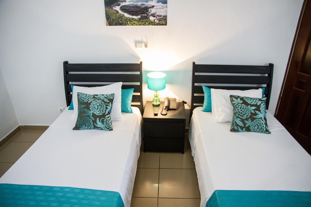 Hotel Residencial Luxan Sao Tome Exterior photo